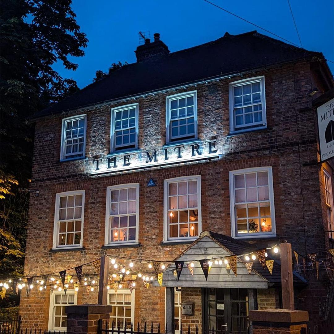 The Mitre Inn Knaresborough Exterior photo