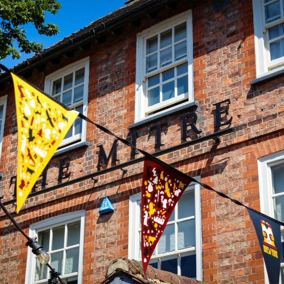 The Mitre Inn Knaresborough Exterior photo